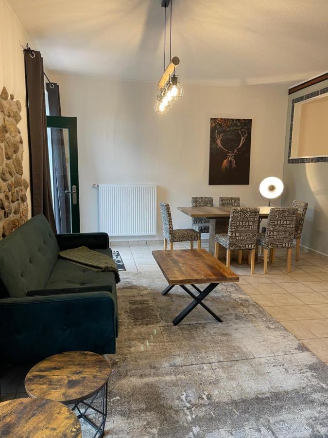 Mitten In Der Natur : Ferienwohnung Mit 3 Schlafzimmern, Neu Eingerichtet Neu Gaarz 外观 照片
