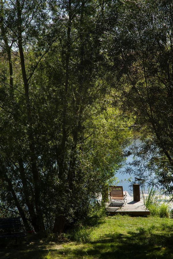 Mitten In Der Natur : Ferienwohnung Mit 3 Schlafzimmern, Neu Eingerichtet Neu Gaarz 外观 照片